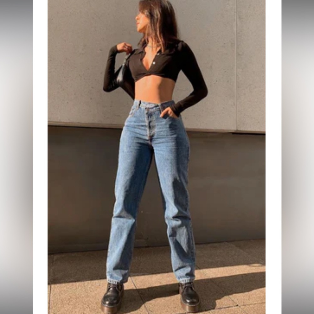 Cross over straight leg Jeans